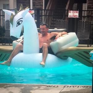 Meet your Posher, James